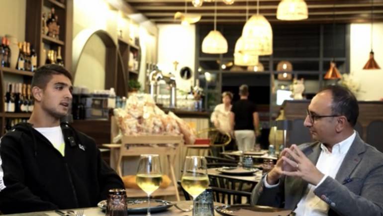 Un caffè con Andrea Sorrentino